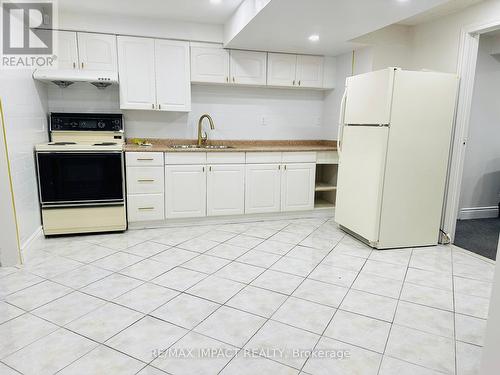 25 CALDBECK AVENUE , Markham, Ontario L3S 3H4 5