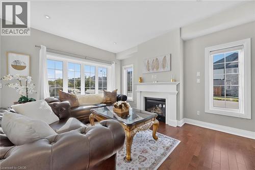 745 WOOD LILY Street , Waterloo, Ontario N2V 0C3 4