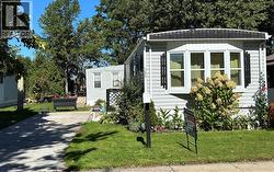 386 NORTH MALDEN Essex, ON N8M 2V3