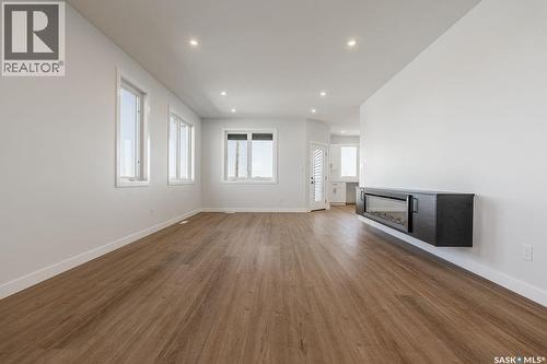 492 Woolf Bend, Saskatoon, SK 
