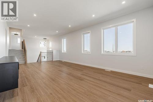 492 Woolf Bend, Saskatoon, SK 