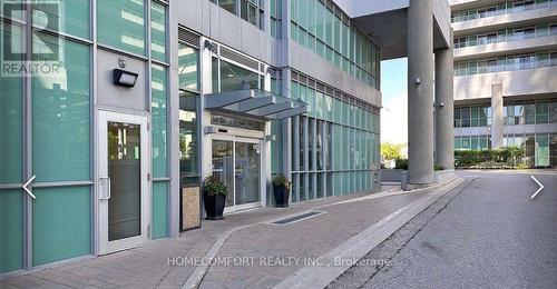 3605 - 50 TOWN CENTRE COURT , Toronto, Ontario M1P 0A9 2