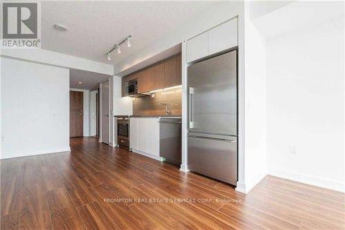 2703 - 85 QUEENS WHARF ROAD , Toronto, Ontario M5V 0J9 4