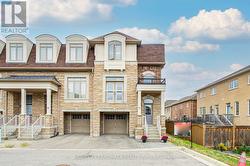 17 ETHERINGTON WAY Markham, ON L6C 0X4