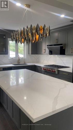 UPPER 11 RAVENHILL CRESCENT , Markham, Ontario L3S 2V6 4