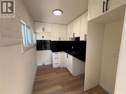 643 PIERRE Unit# 3 , Windsor, Ontario N9A 2K3 5