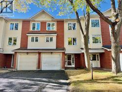 46 ARBORDALE CRESCENT Ottawa, ON K2G 5C9