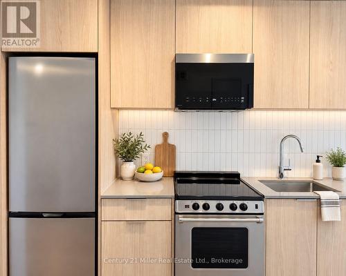 321 - 3008 WILLIAM CUTMORE BOULEVARD , Oakville (JM Joshua Meadows), Ontario L6H 8A4 5