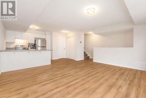 300 ZENITH PRIVATE , Ottawa, Ontario K2J 6N2 4