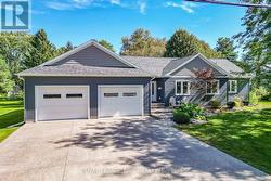 22 CRERAR AVENUE Welland (N. Welland), ON L3C 2Z3