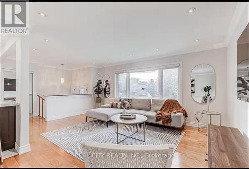 MAIN - 96 WYNDCLIFF CRESCENT , Toronto, Ontario M4A 2K2 2