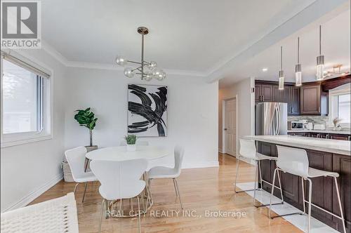 MAIN - 96 WYNDCLIFF CRESCENT , Toronto, Ontario M4A 2K2 4