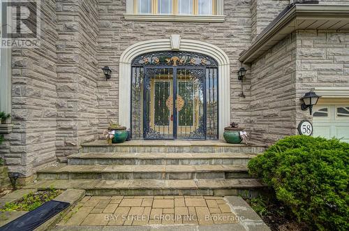58 BOWAN COURT , Toronto, Ontario M2K 3A7 3