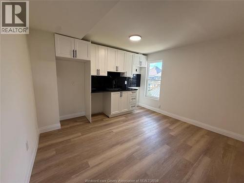 643 PIERRE Unit# 2 , Windsor, Ontario N9A 2K3 3