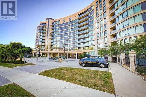 517 - 18 VALLEY WOODS ROAD , Toronto, Ontario M3A 0A1
