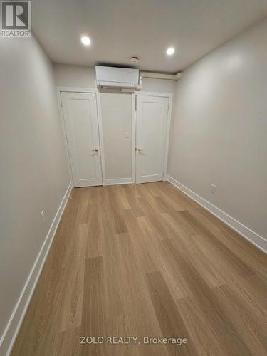 #2 - 3525 BATHURST STREET N , Toronto, Ontario M6A 2C7 3