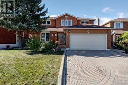 407 GLENASHTON DRIVE Oakville, ON L6H 4V7