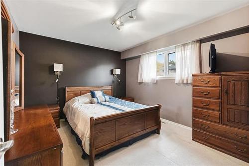 39 Gemini Ave, Winnipeg, MB 