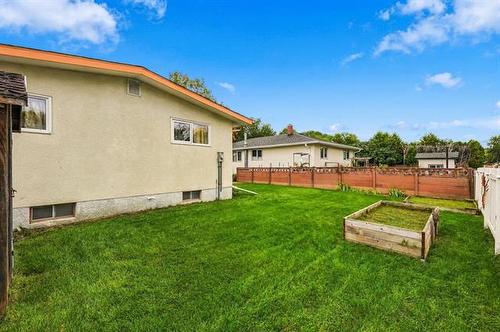 39 Gemini Ave, Winnipeg, MB 