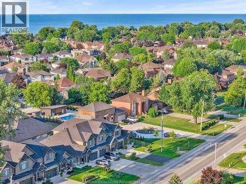 240 OLD TECUMSEH ROAD , Lakeshore, Ontario N8N 3S7 5