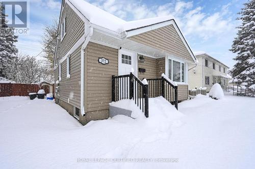 372 FLANDERS ROW E , London East, Ontario N5Y 1C4 2