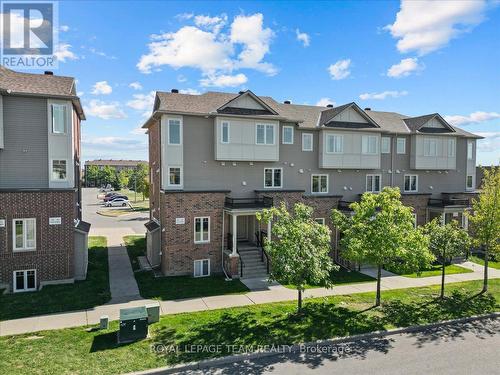 282 ESPIN HEIGHTS , Ottawa, Ontario K2J 0Y8 2