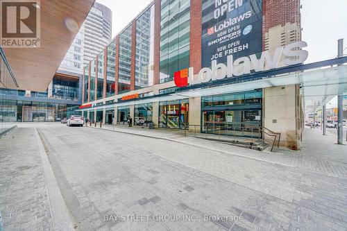 2612 - 17 BATHURST STREET , Toronto, Ontario M5V 0N1 3