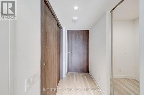 2612 - 17 BATHURST STREET , Toronto, Ontario M5V 0N1 5