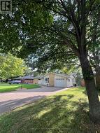604 HEADLEY DRIVE  London North (North O), ON N6H 3V4