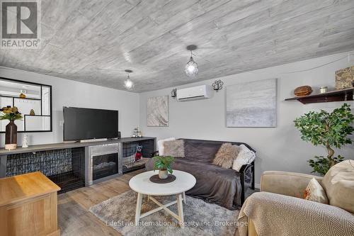 18 Camrose Court, Kitchener, ON 
