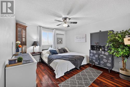 Bedroom - 18 Camrose Court, Kitchener, ON 