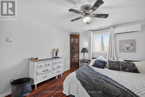 Bedroom - 18 Camrose Court, Kitchener, ON 