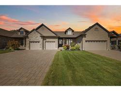 4336 FAIRWAY Court Petrolia, ON N0N 1R0