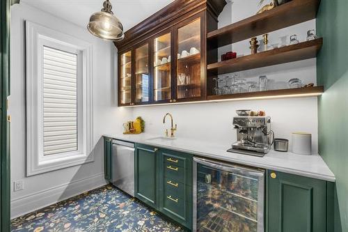 280 Harvard Ave, Winnipeg, MB 