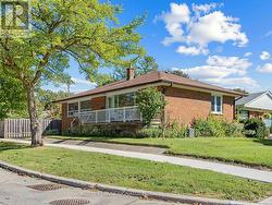 47 BEACON ROAD Toronto, ON M1P 1G6
