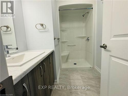 49 - 3 MANN TRAIL , Welland (N. Welland), Ontario L3C 0K2 5