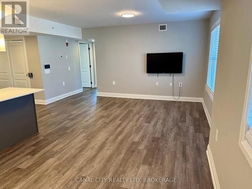 4 - 6 ANN STREET , Thorold (Thorold Downtown), Ontario L2V 2J3 4
