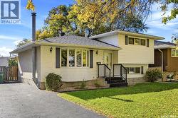 147 Rink AVENUE Regina, SK S4R 5W2