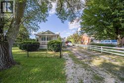 1497 EVERTS Windsor, ON N9B 3E2