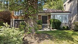 108 YORK DOWNS DRIVE  Toronto, ON M3H 2G7