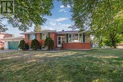 2015 Elderwood Drive Sudbury, ON P3B 2A7