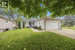 621 ERROL ROAD West Sarnia, ON N7V 2B9
