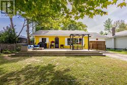 18 GOW STREET  Bracebridge, ON P1L 1J8