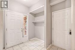 Foyer - 