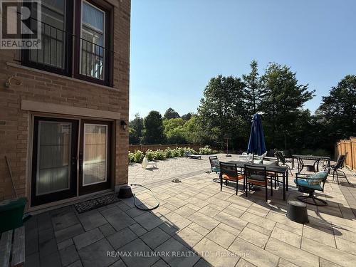 LOWER LEVEL - 91 GLENSTEEPLE TRAIL , Aurora, Ontario L4G 3T1 5