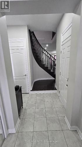 57 LEADENHALL ROAD , Brampton, Ontario L7A 4G2 2