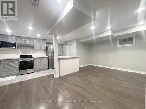 BSMT - 40 RUSHOLME DRIVE , Toronto, Ontario M6J 3J9 3