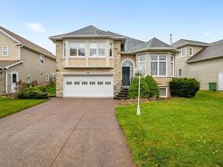 16 Ridgepark Lane  Halifax, NS B3N 3J2