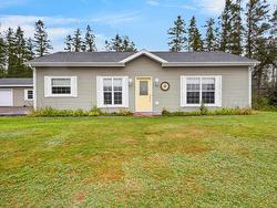 26 Amanda Drive Drive Belmont, NS B0M 1G0