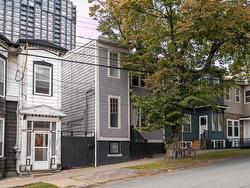 1154-1156 Queen Street  Halifax, NS B3H 2S3